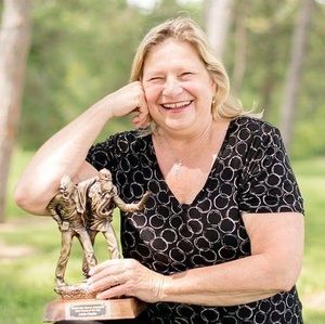 Meet your Posher, Linda dusi